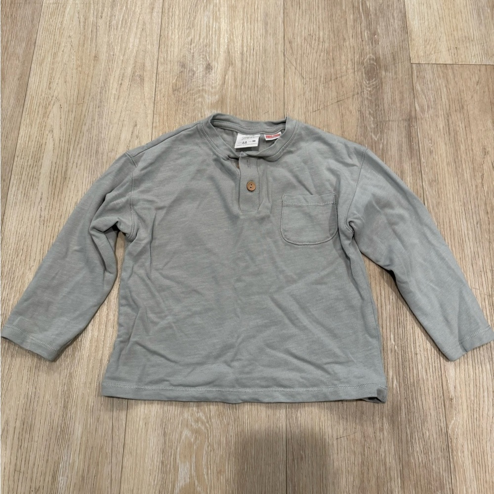 2-3 Zara tee